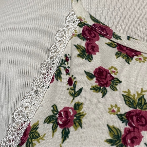 Wet Seal Floral Tea Rose Tank Crop Top - Picture 5 of 12
